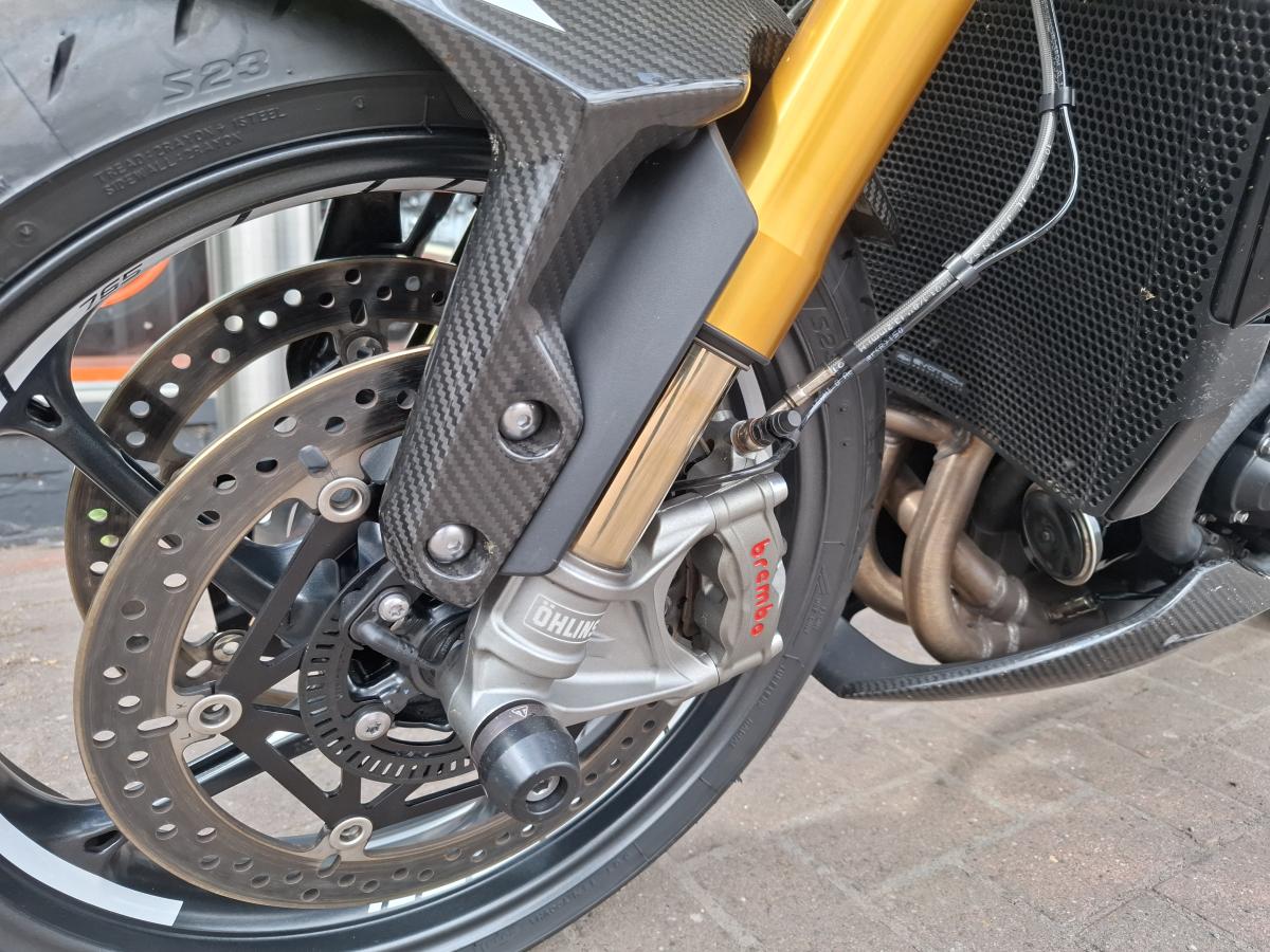 
								TRIUMPH STREET TRIPLE RS full									
