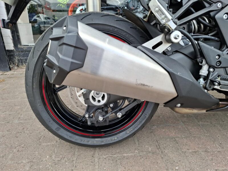 Kawasaki KAWASAKI ZX 1002 KNSAN