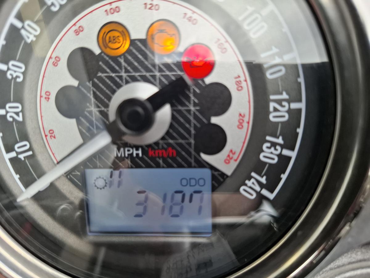 
								Triumph TRIUMPH SPEED TWIN full									