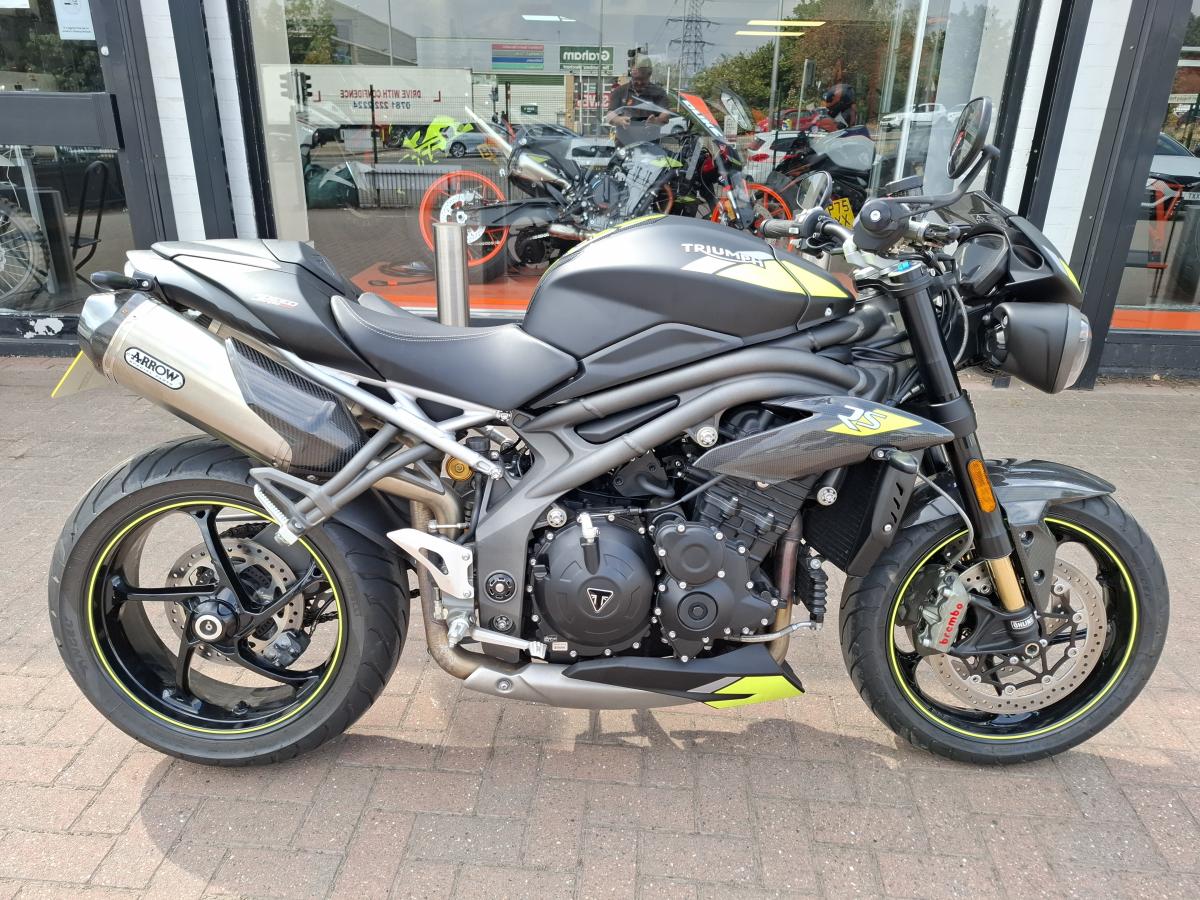 TRIUMPH TRIUMPH SPEED TRIPLE RS 1050