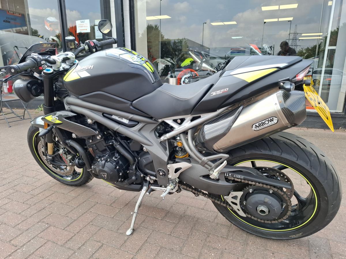 TRIUMPH TRIUMPH SPEED TRIPLE RS 1050