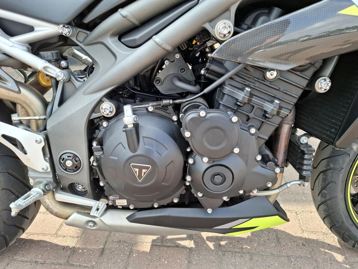 
								TRIUMPH TRIUMPH SPEED TRIPLE RS 1050 full									