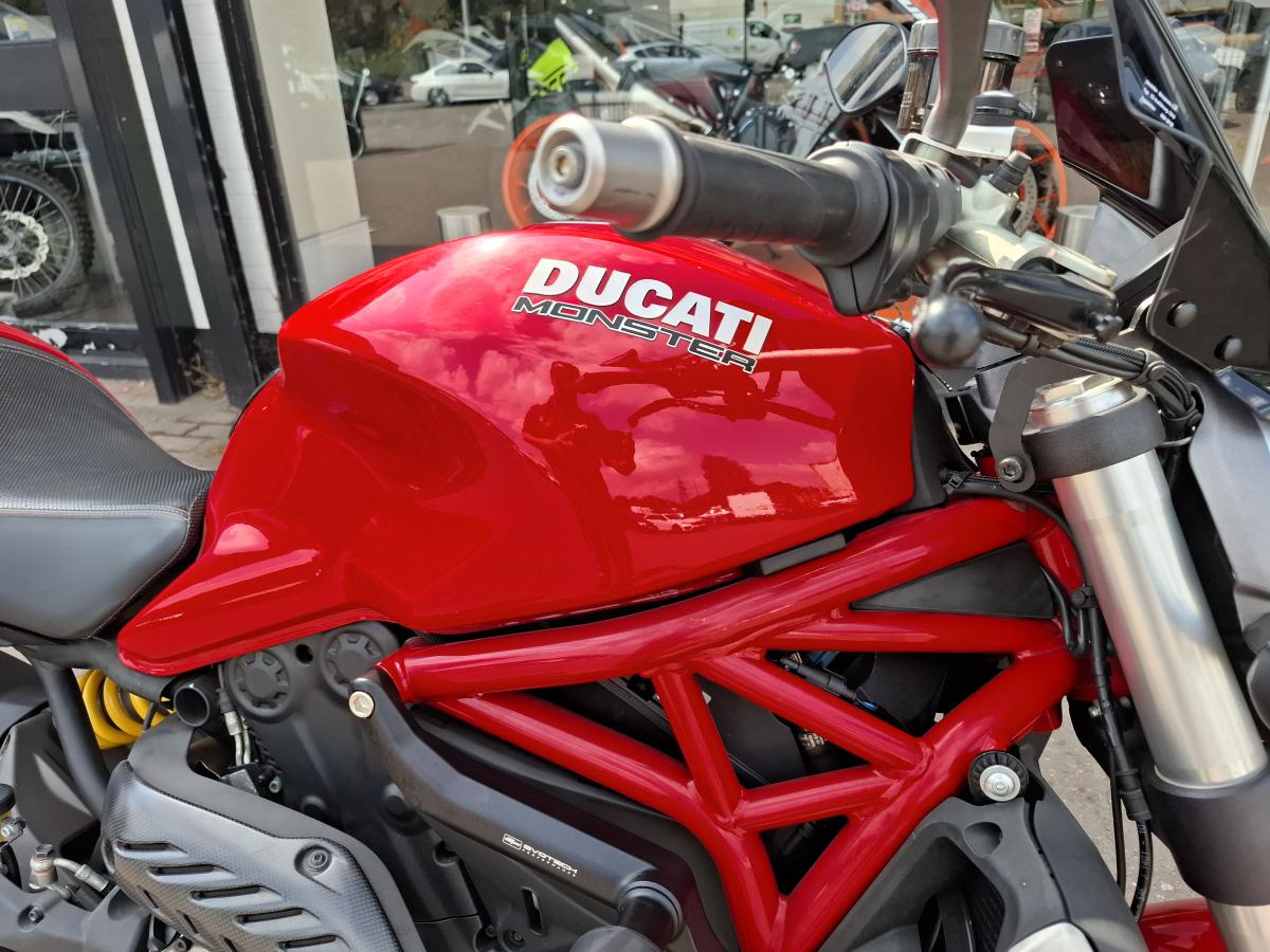
								Ducati DUCATI M1200 full									