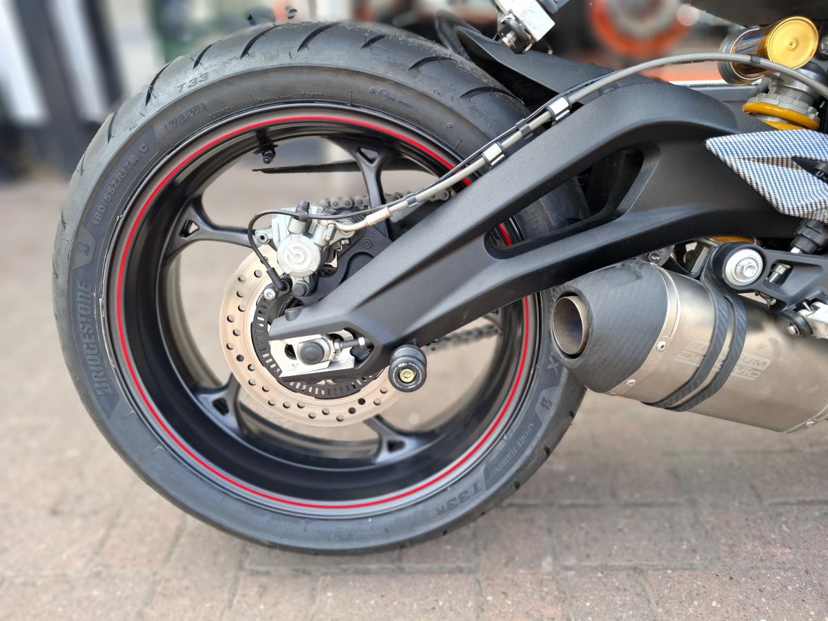 TRIUMPH STREET TRIPLE RS 765