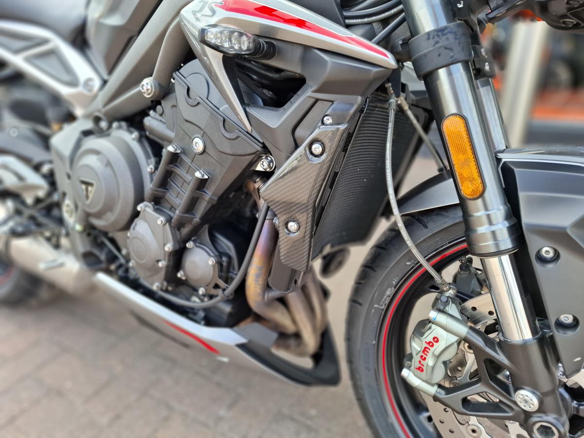 TRIUMPH STREET TRIPLE RS 765