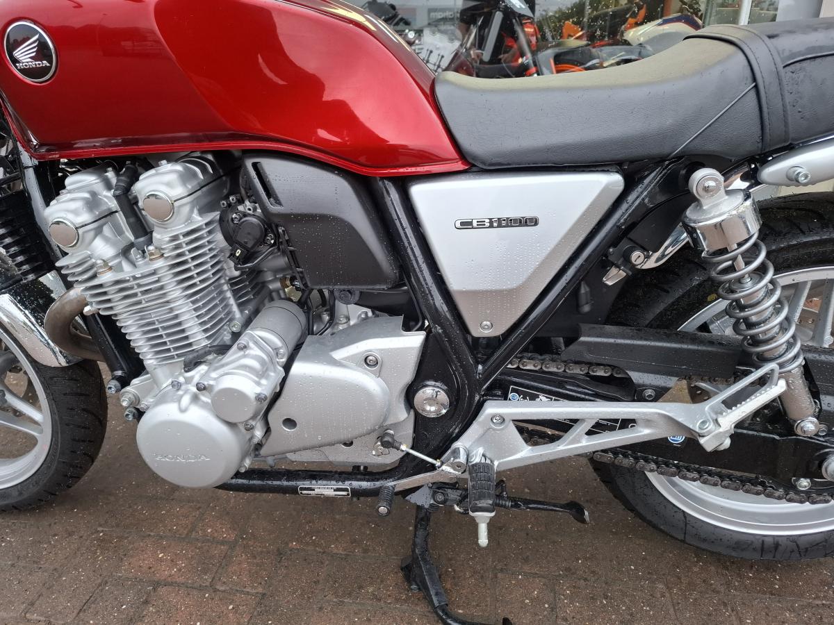 
								Honda HONDA CB 1100 A-D full									