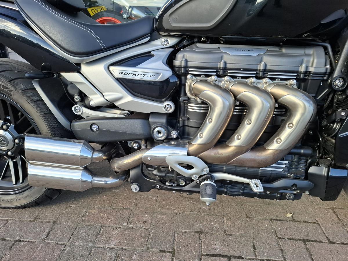 
								Triumph TRIUMPH ROCKET 3 R full									