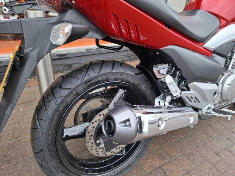 Suzuki SUZUKI GW 250 L3