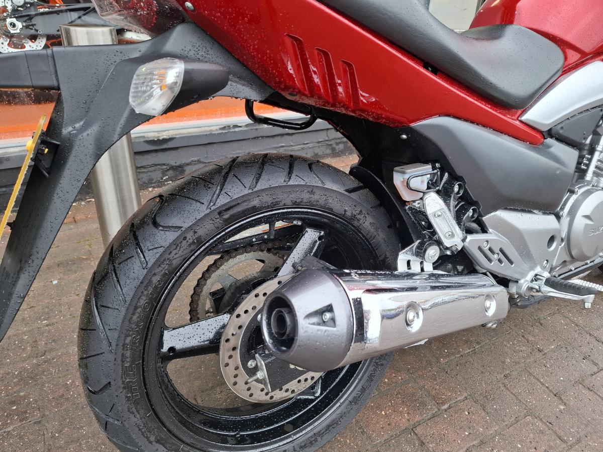 
								Suzuki SUZUKI GW 250 L3 full									