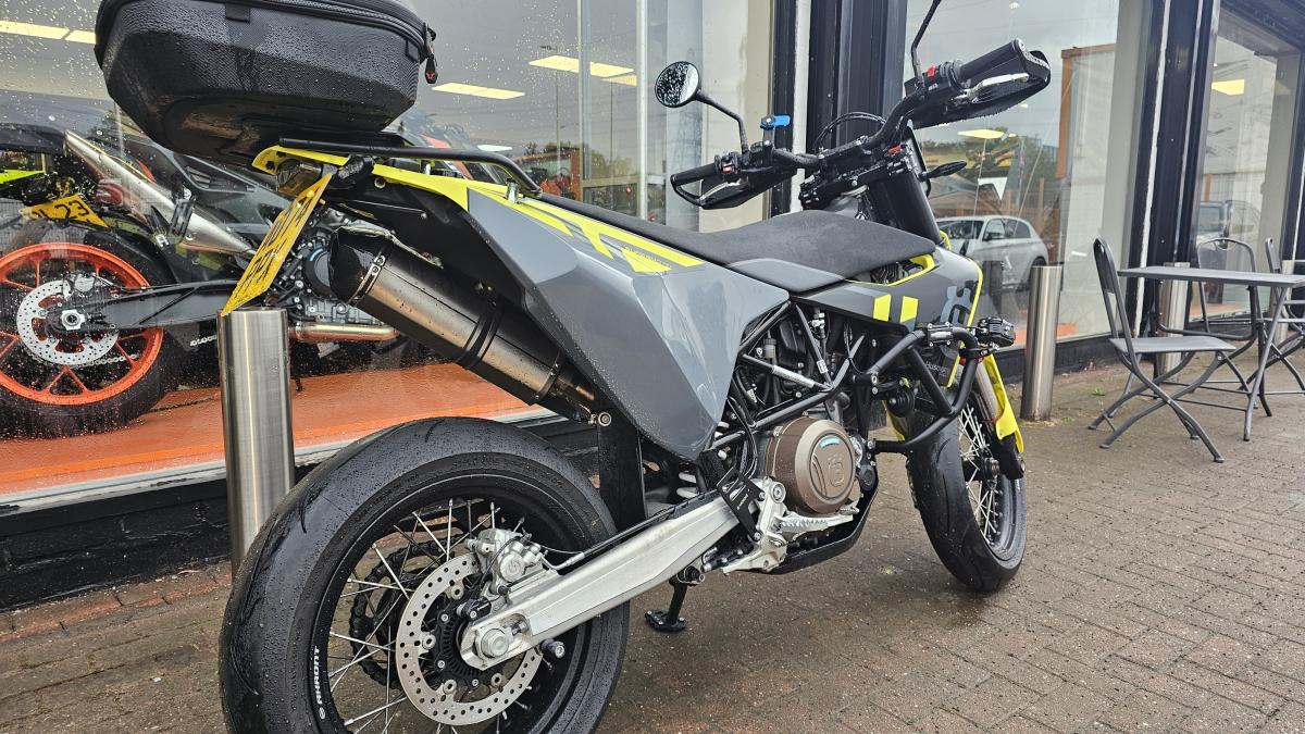 
								Husqvarna 701 SUPERMOTO 2024 full									