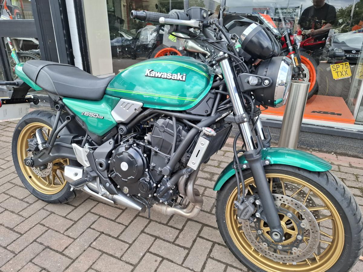 
								Kawasaki KAWASAKI ER 650 MNFBB full									