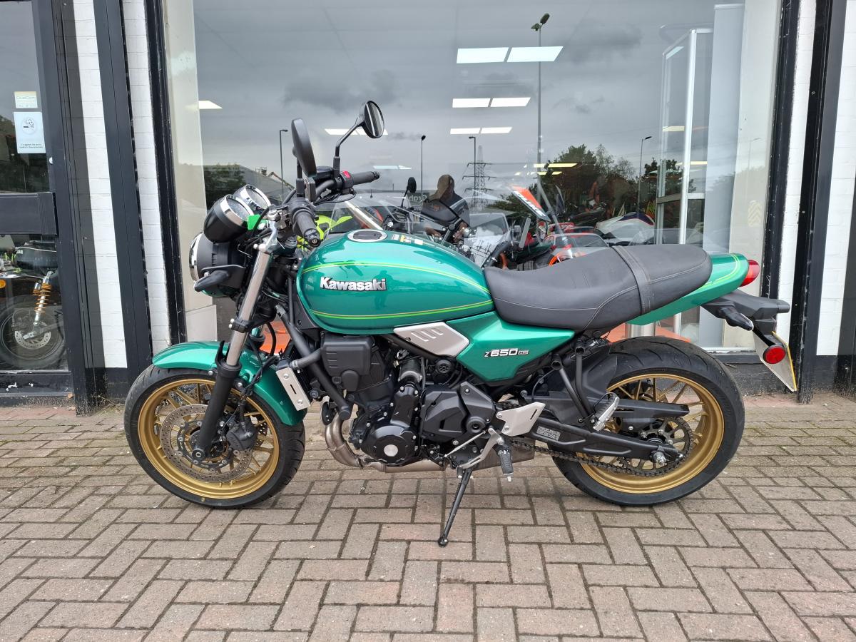 
								Kawasaki KAWASAKI ER 650 MNFBB full									