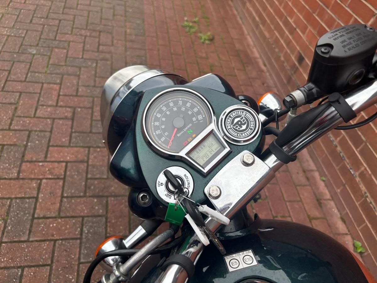 
								Royal Enfield ROYAL ENFIELD CLASSIC 350 full									