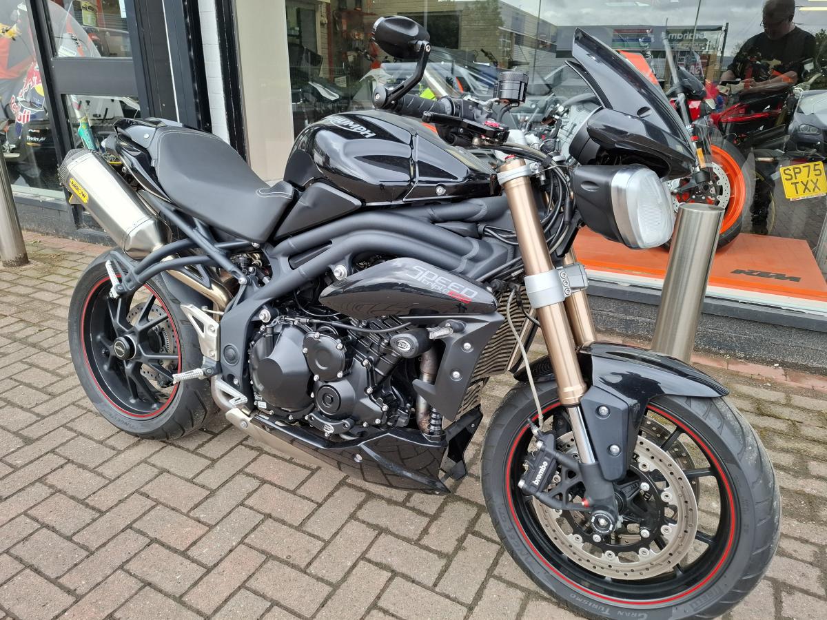 TRIUMPH TRIUMPH SPEED TRIPLE 1050 ABS