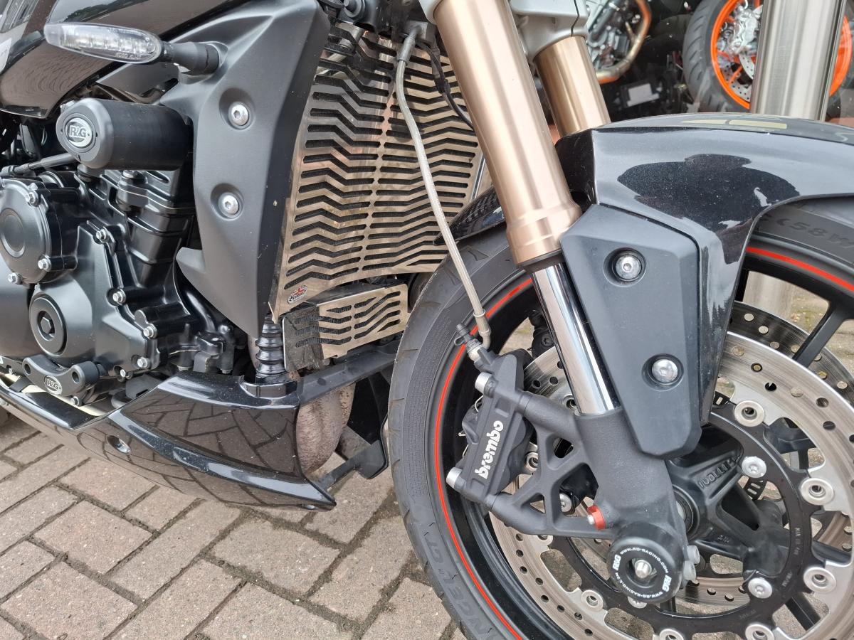
								TRIUMPH TRIUMPH SPEED TRIPLE 1050 ABS full									