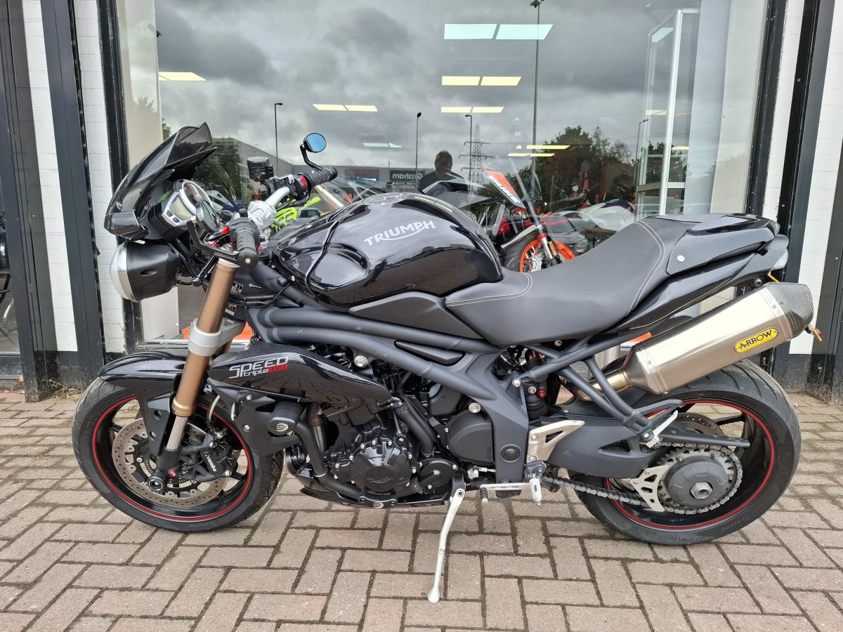 
								TRIUMPH TRIUMPH SPEED TRIPLE 1050 ABS full									