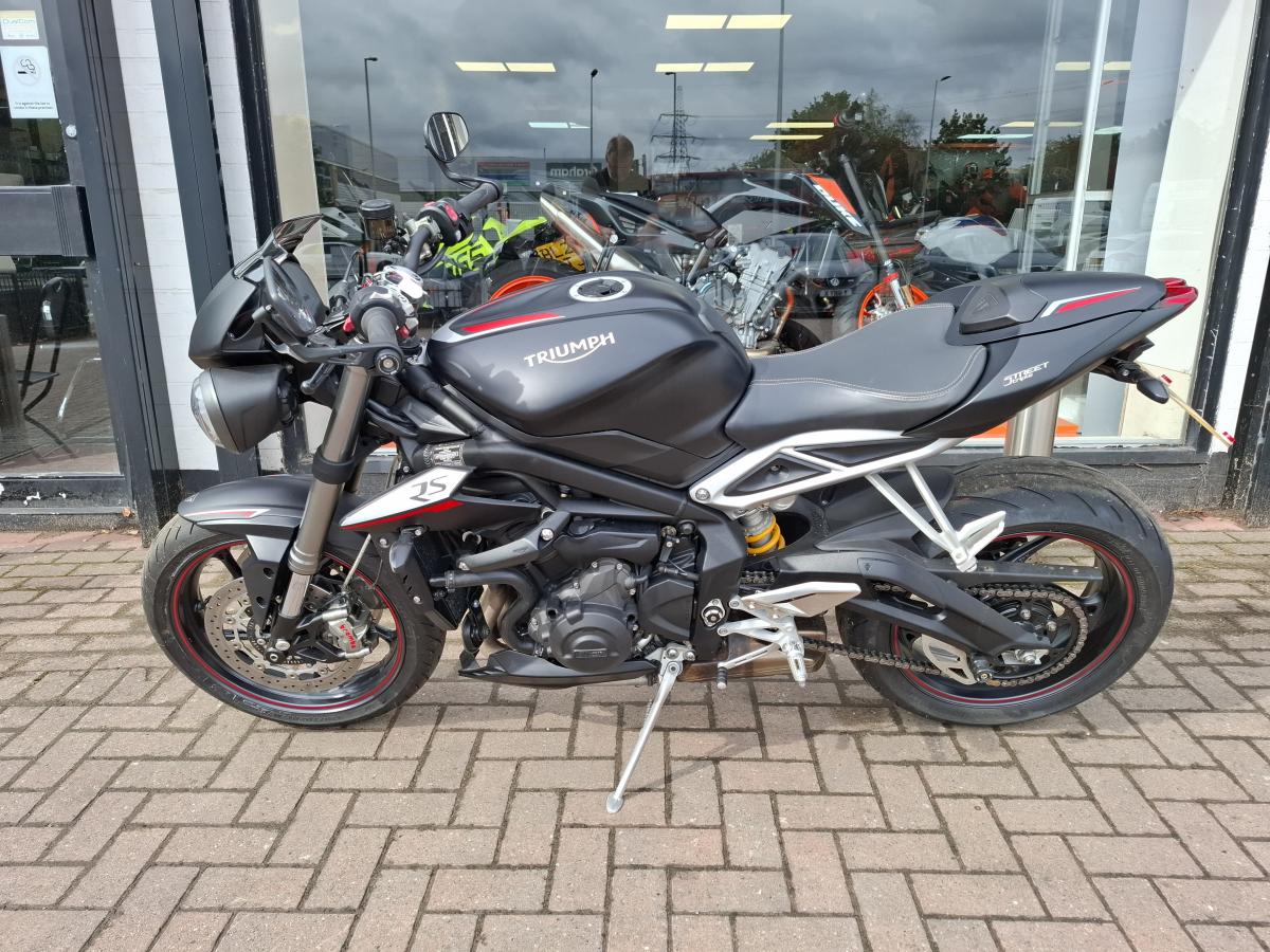 TRIUMPH TRIUMPH STREET TRIPLE RS