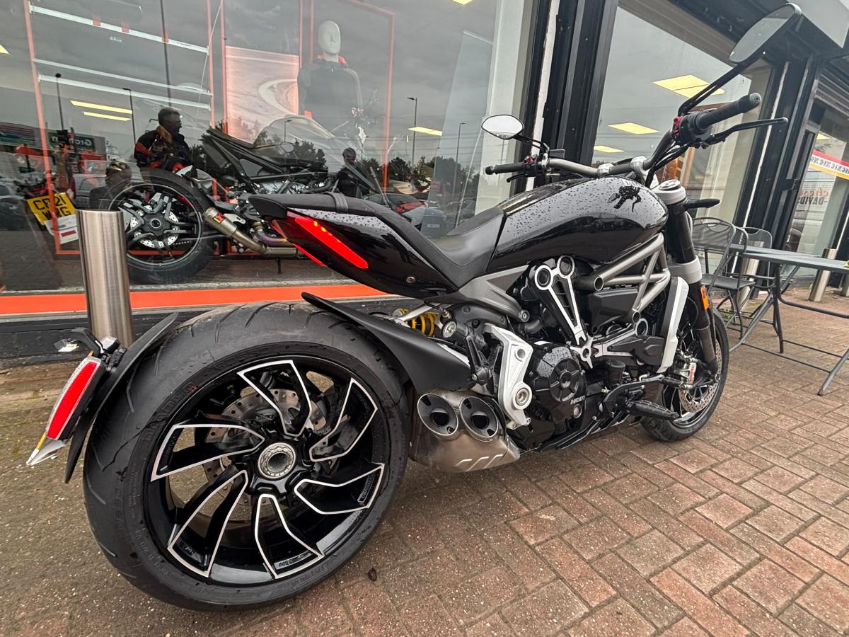 Ducati X DIAVEL S