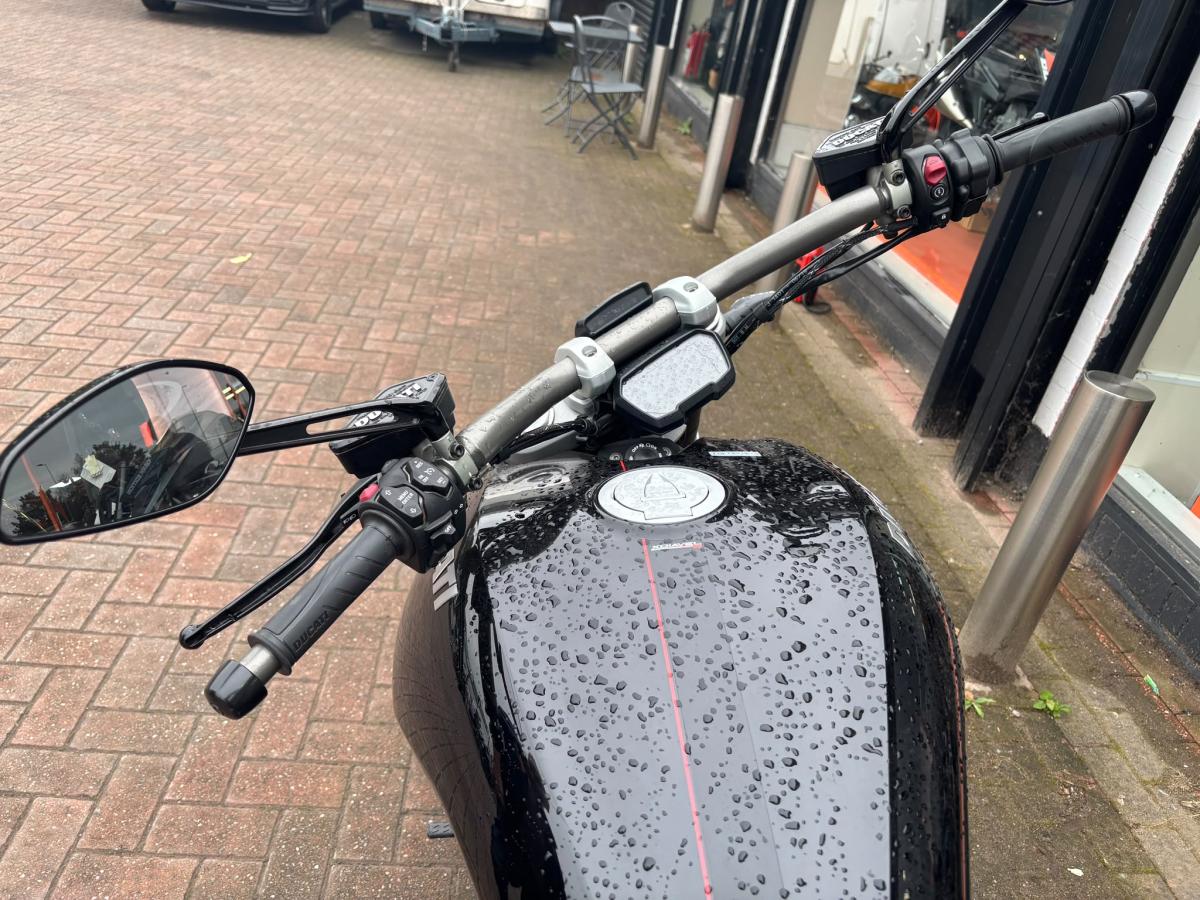 
								Ducati X DIAVEL S full									
