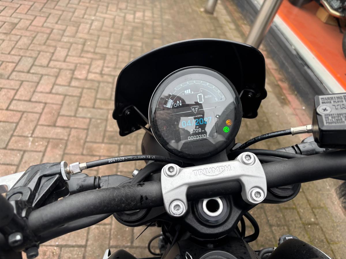 
								TRIUMPH TRIDENT full									