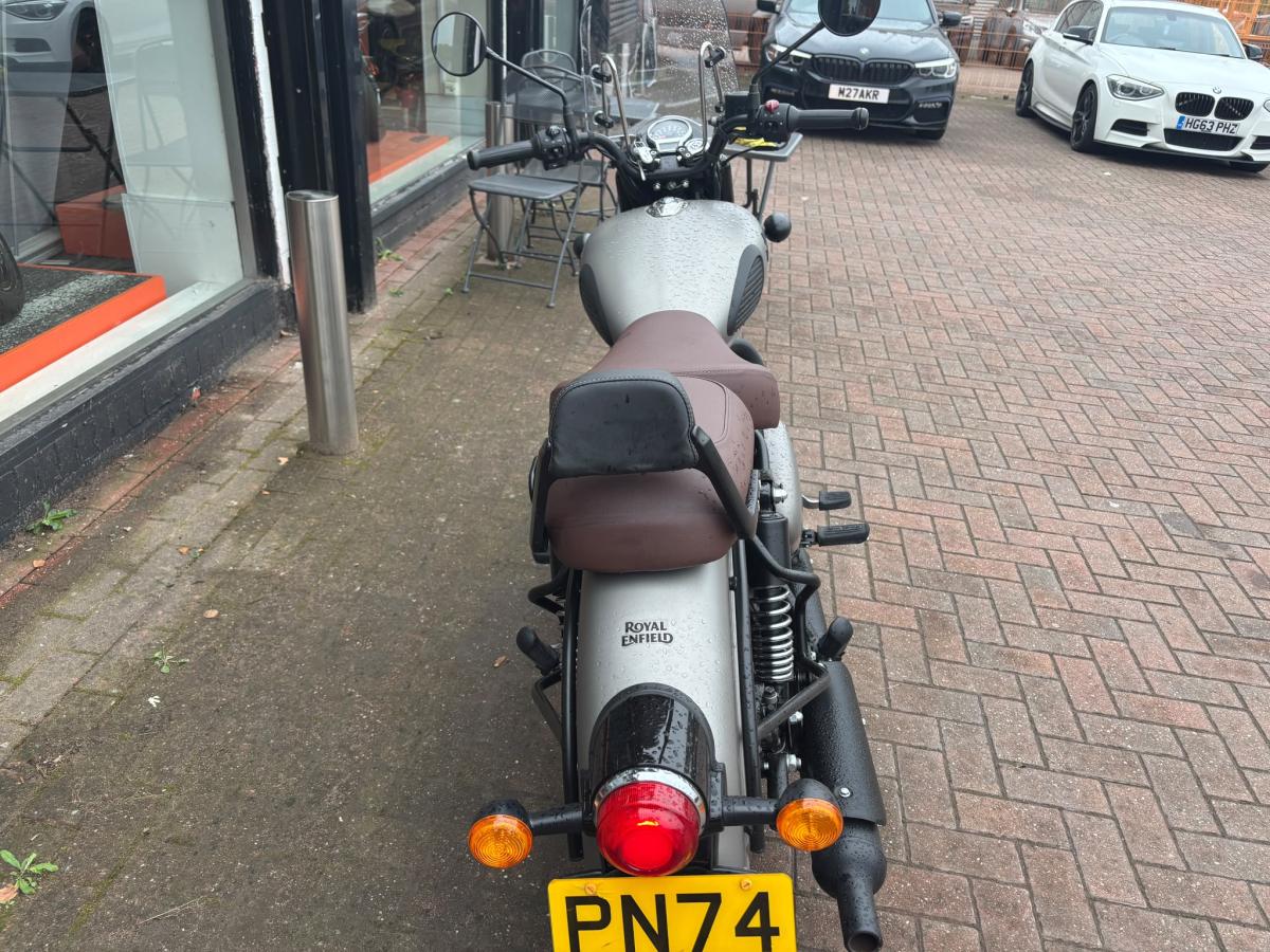 
								Royal Enfield CLASSIC 350 E5 full									