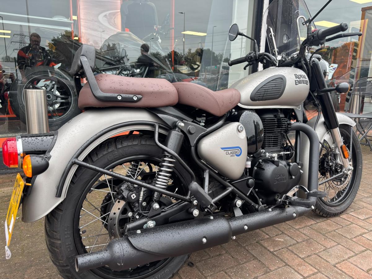 
								Royal Enfield CLASSIC 350 E5 full									