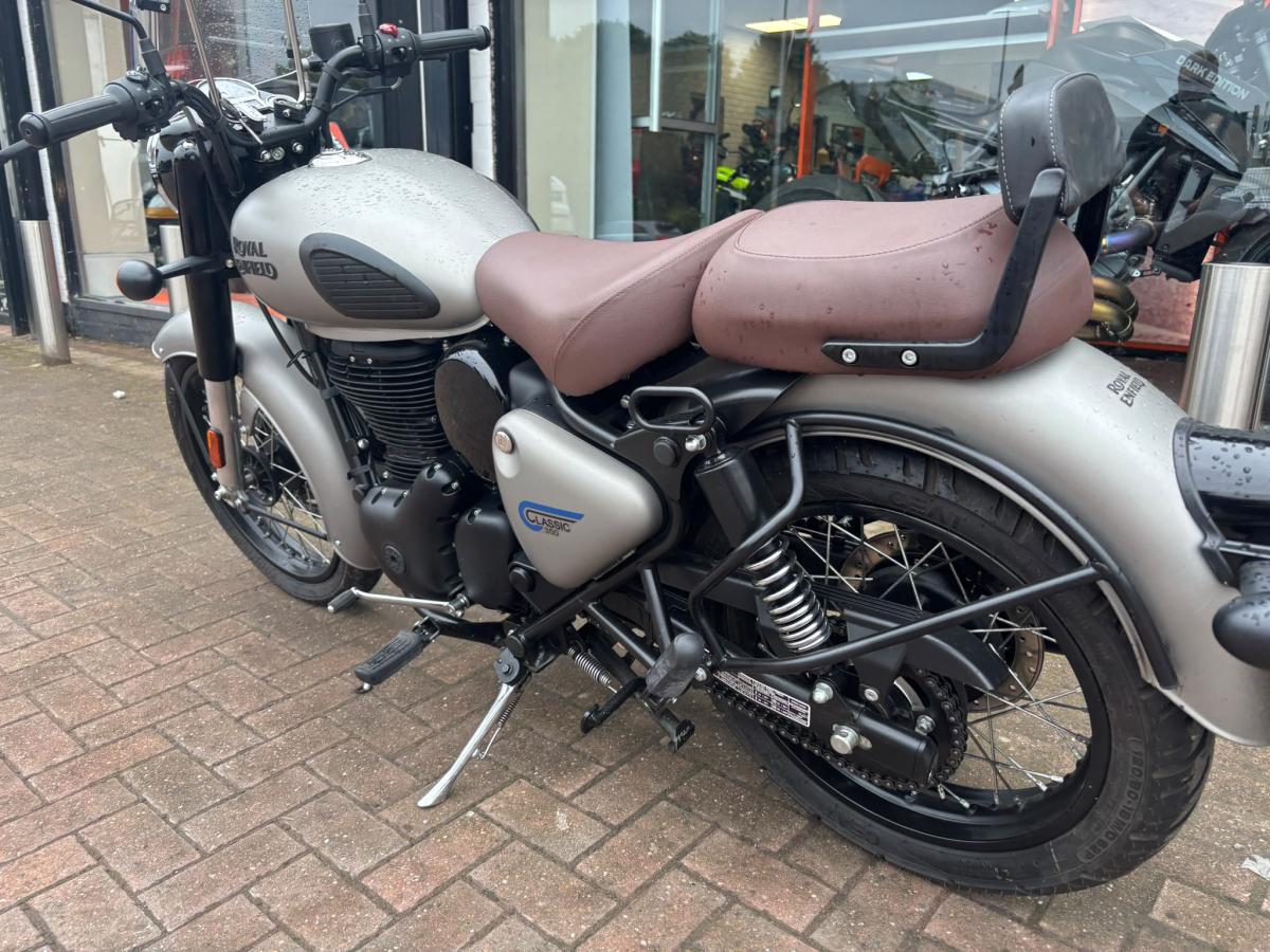
								Royal Enfield CLASSIC 350 E5 full									