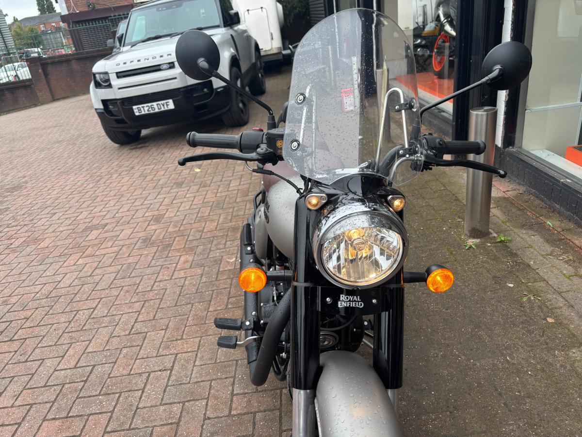 
								Royal Enfield CLASSIC 350 E5 full									