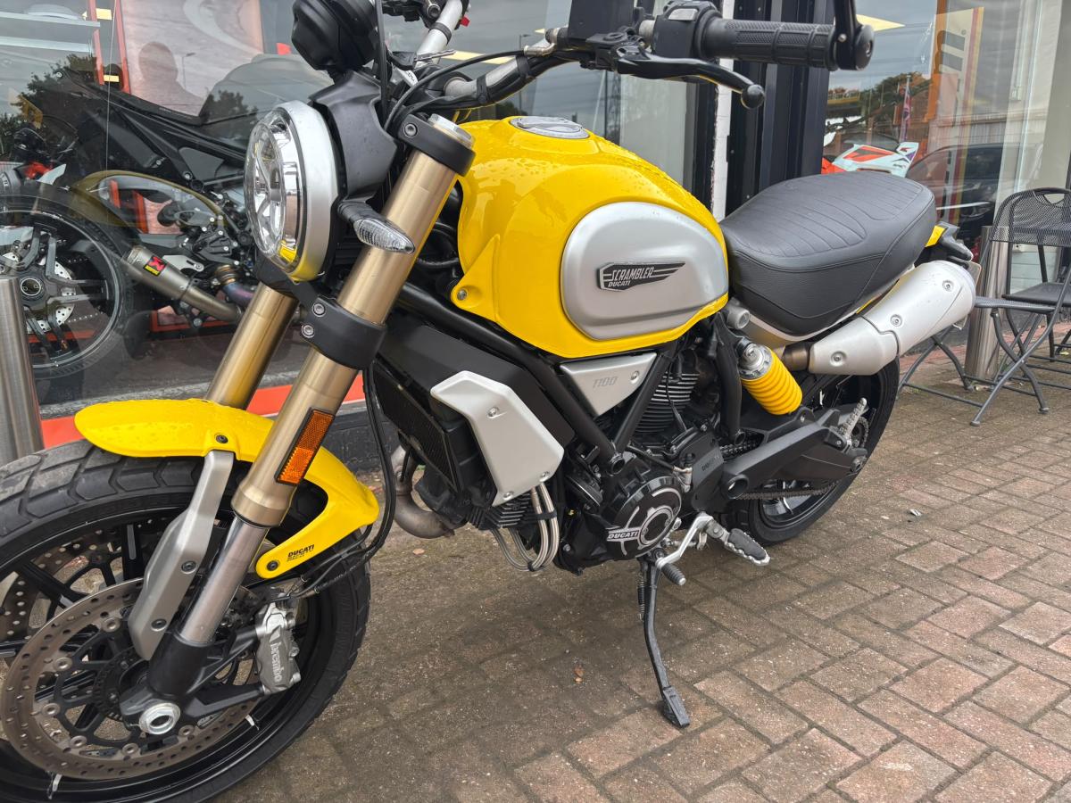
								Ducati SCRAMBLER 1100 full									