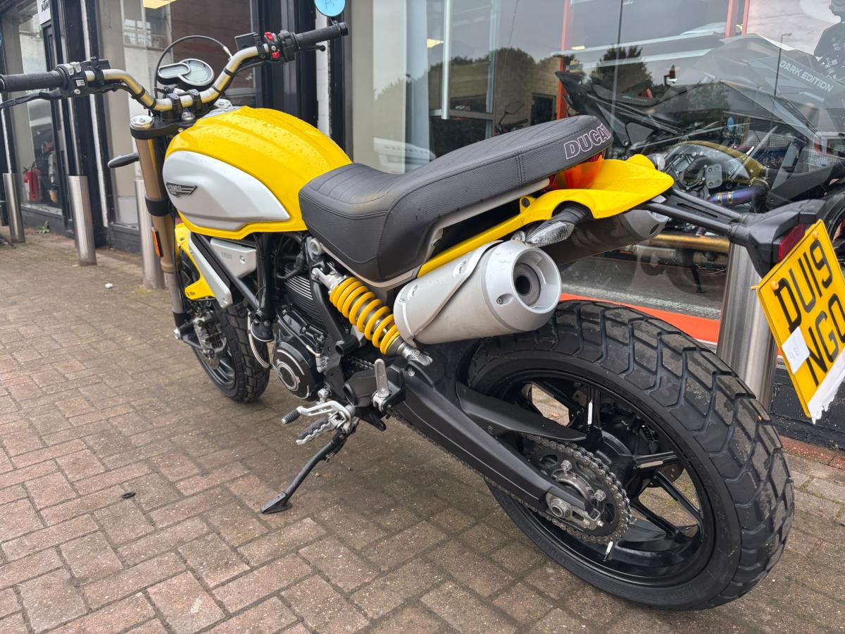 
								Ducati SCRAMBLER 1100 full									