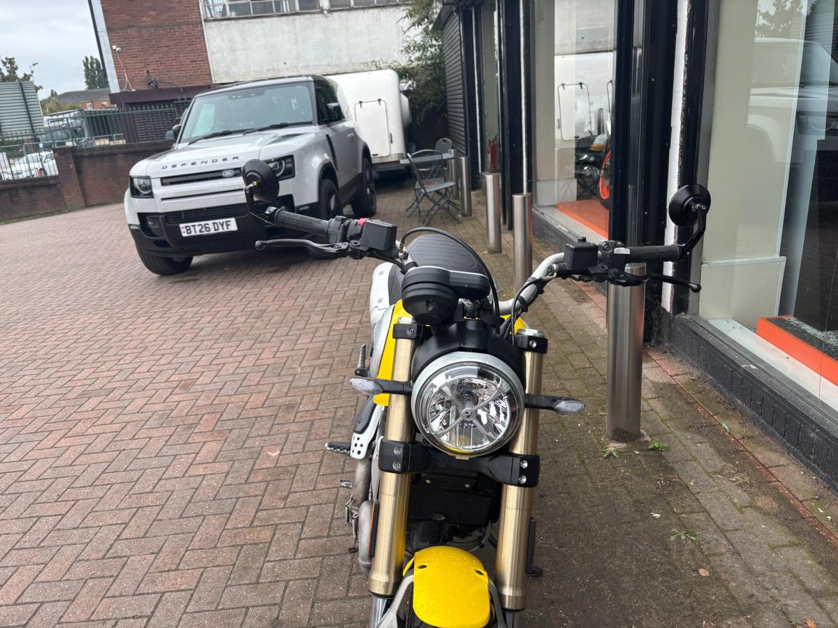 
								Ducati SCRAMBLER 1100 full									