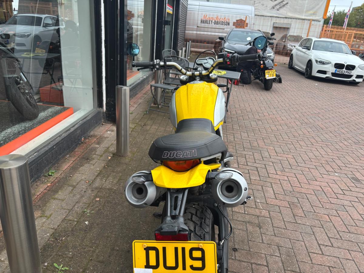 
								Ducati SCRAMBLER 1100 full									