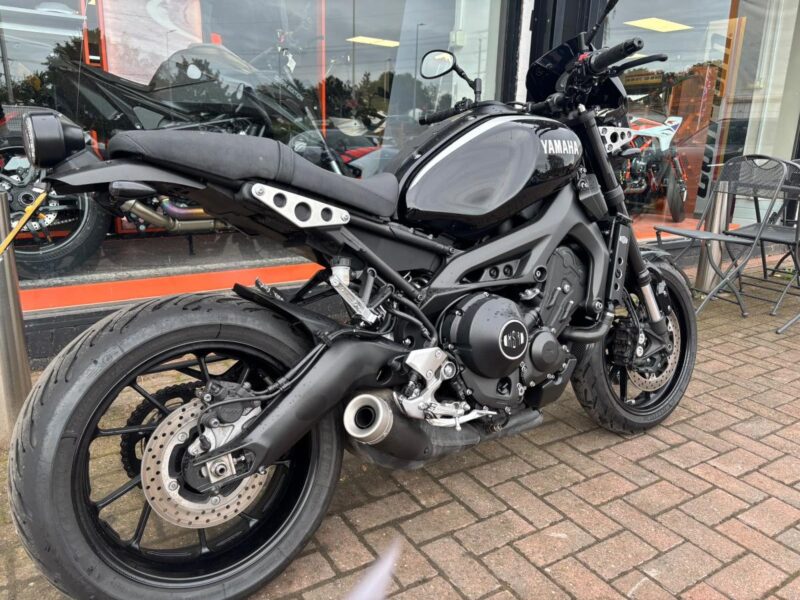 Yamaha XSR 900 ABS MTM 850