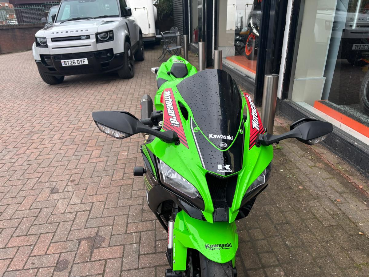 
								Kawasaki ZX 1000 SJFA KRT REPLICA full									