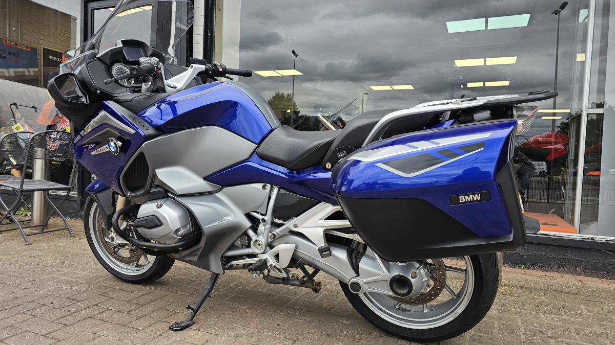 
								BMW R 1200 RT full									