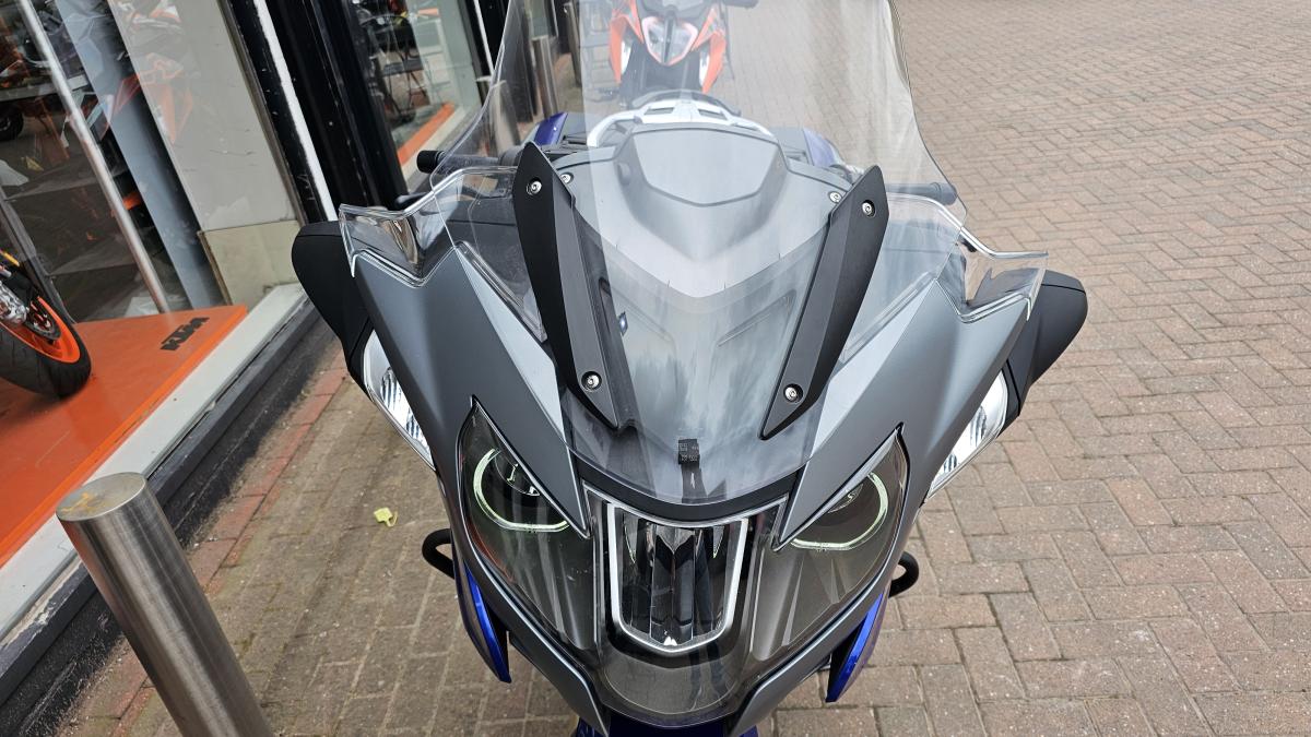 
								BMW R 1200 RT full									