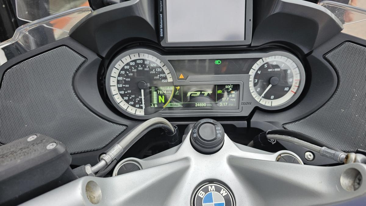 
								BMW R 1200 RT full									