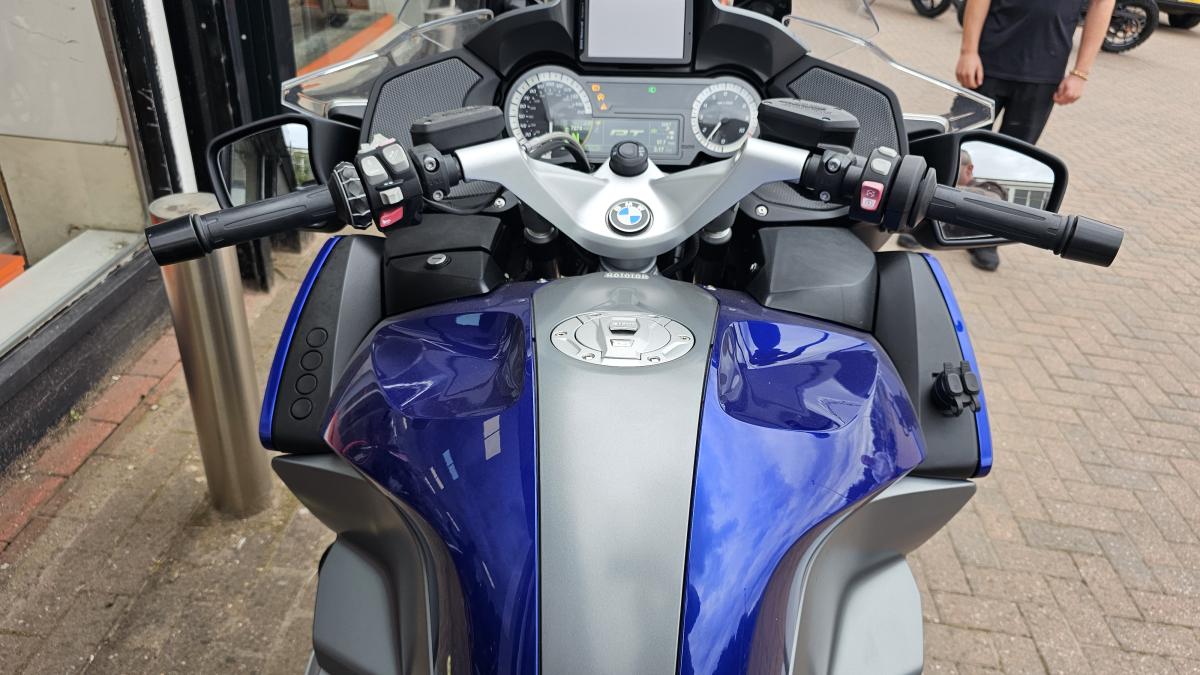
								BMW R 1200 RT full									