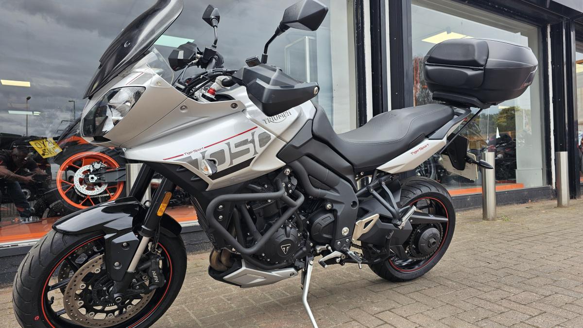 TRIUMPH TIGER SPORT 1050