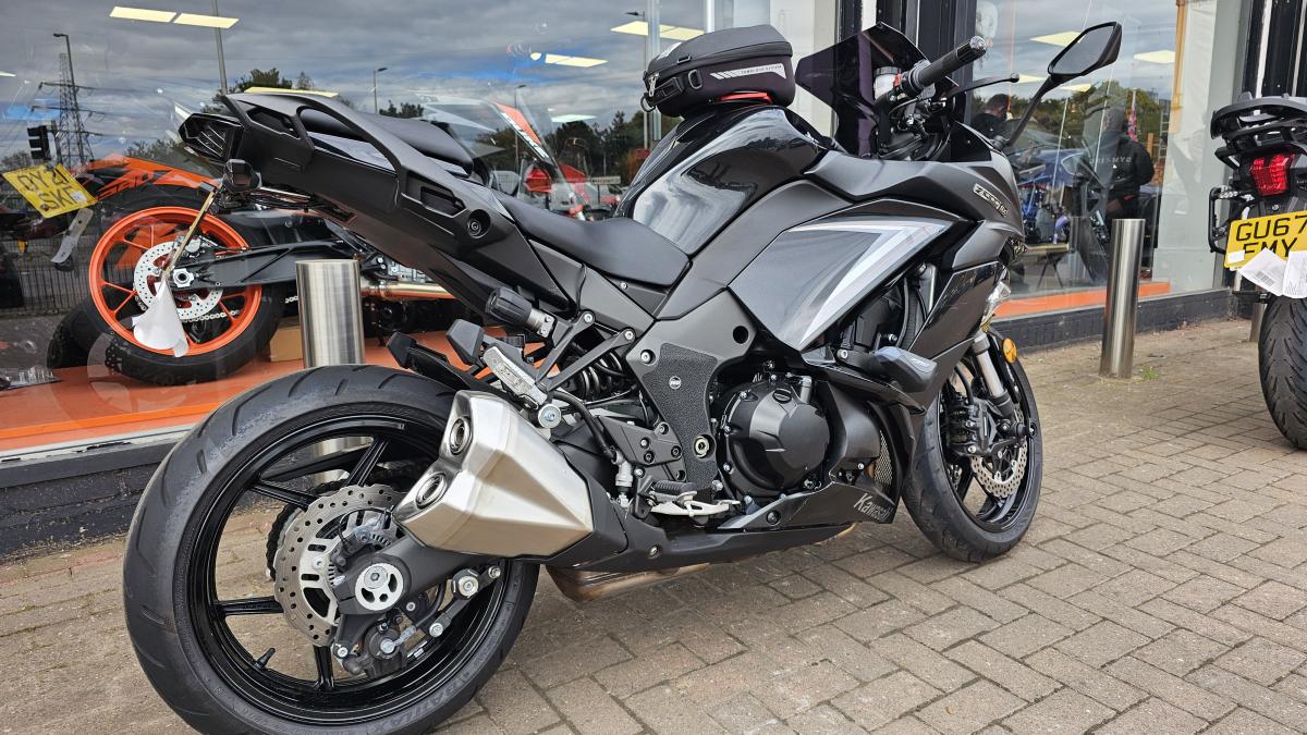 
								KAWASAKI ZX 1000 WKF full									