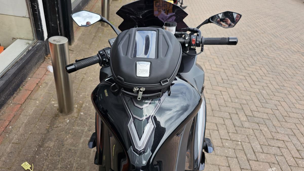 
								KAWASAKI ZX 1000 WKF full									