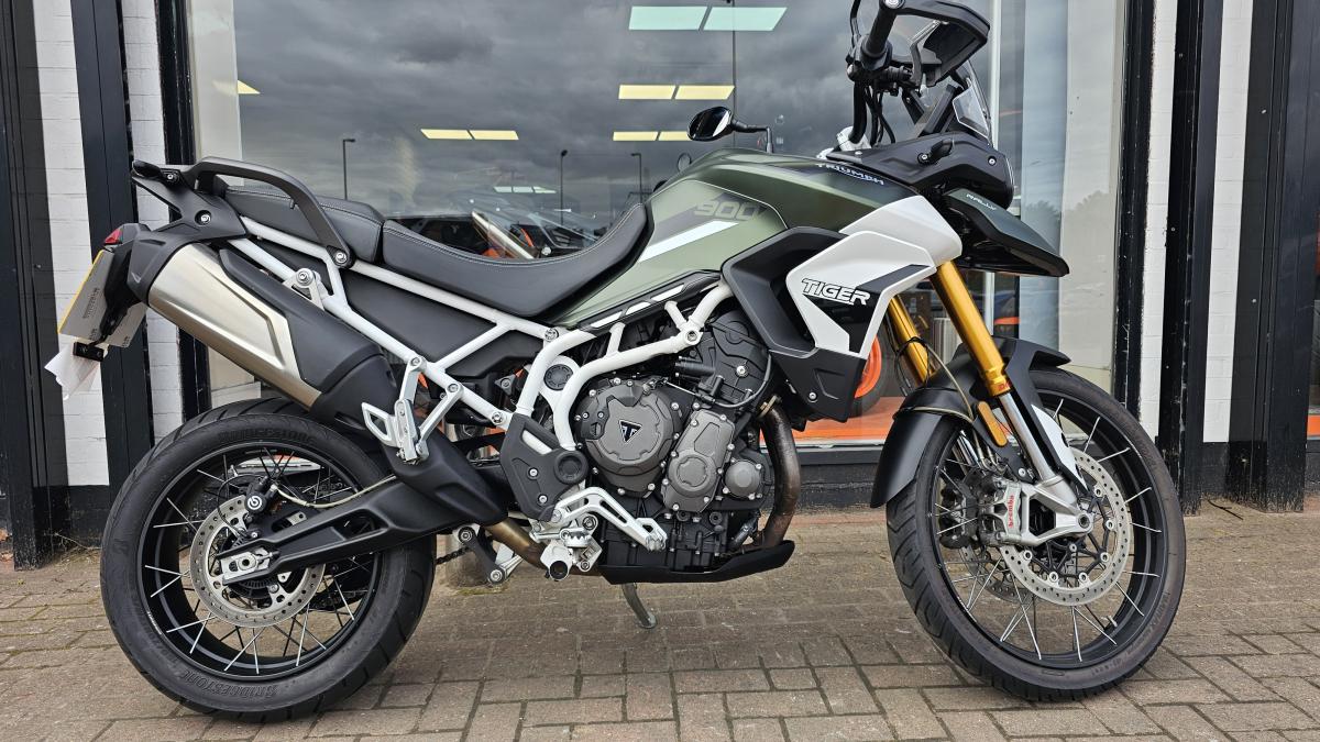 TRIUMPH TIGER 900 RALLY