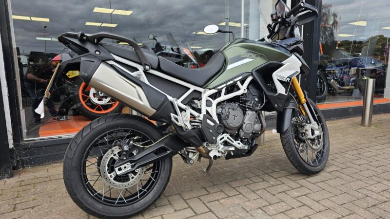 TRIUMPH TIGER 900 RALLY