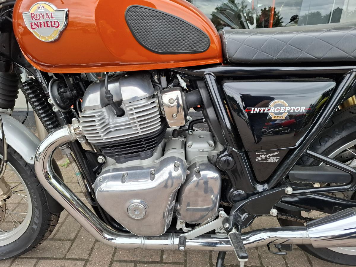 
								Royal Enfield ROYAL ENFIELD INTERCEPTOR INT 650 full									