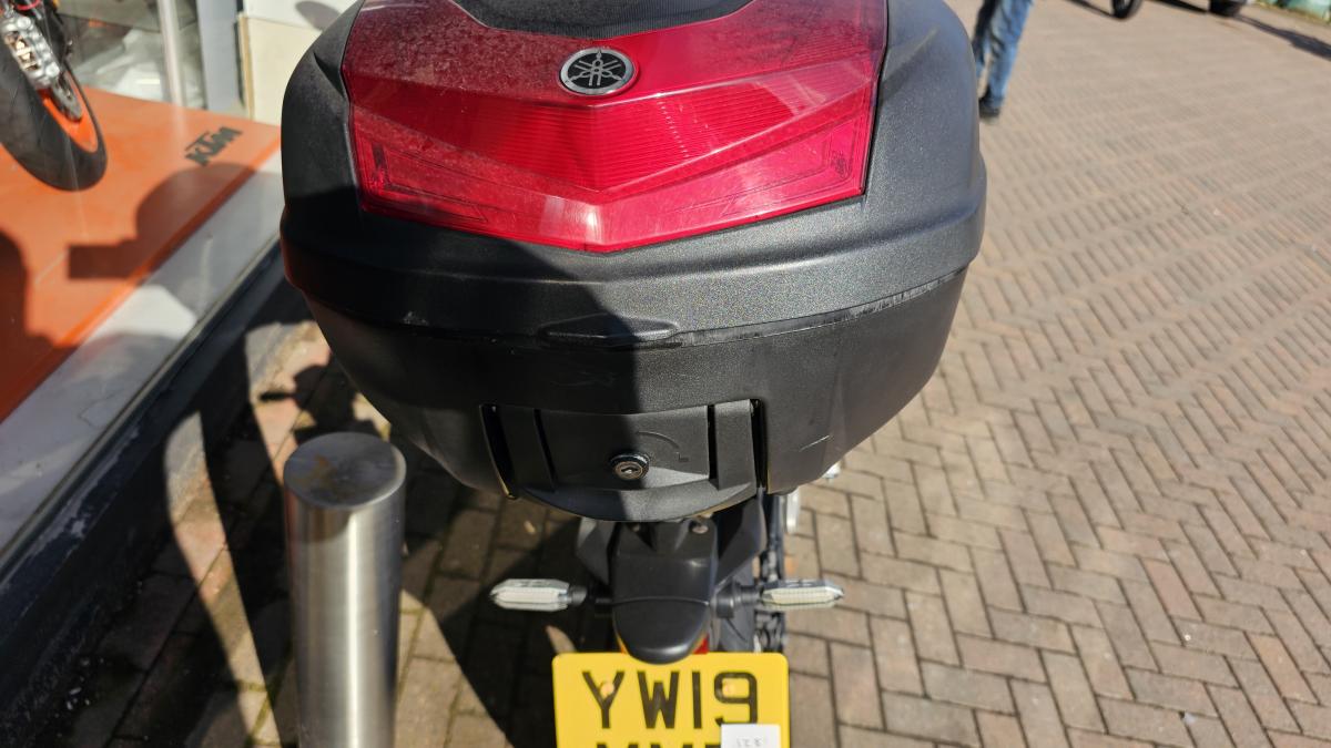 
								YAMAHA TRACER 900 full									