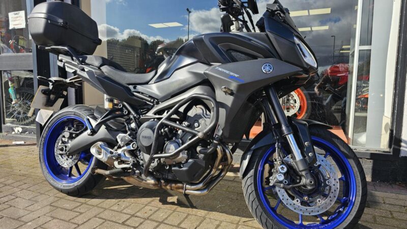 YAMAHA TRACER 900