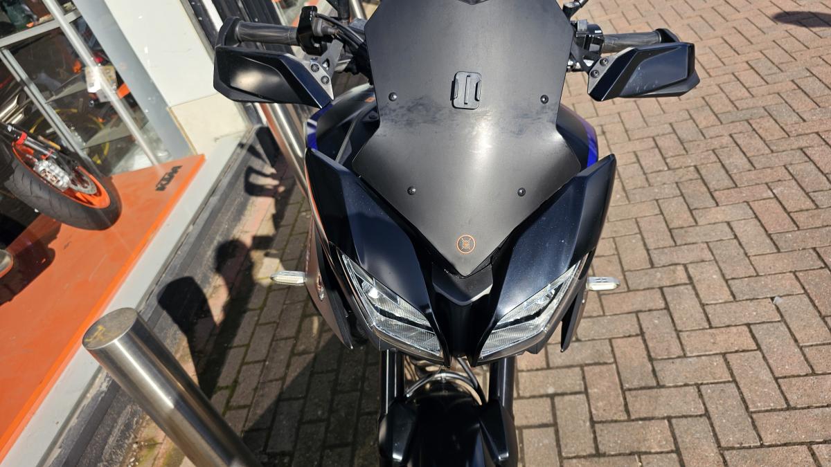 
								YAMAHA TRACER 900 full									