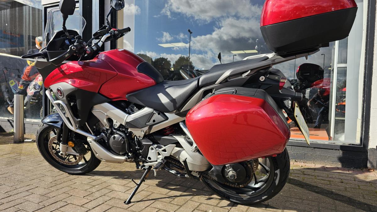 
								HONDA VFR 800 X-F full									