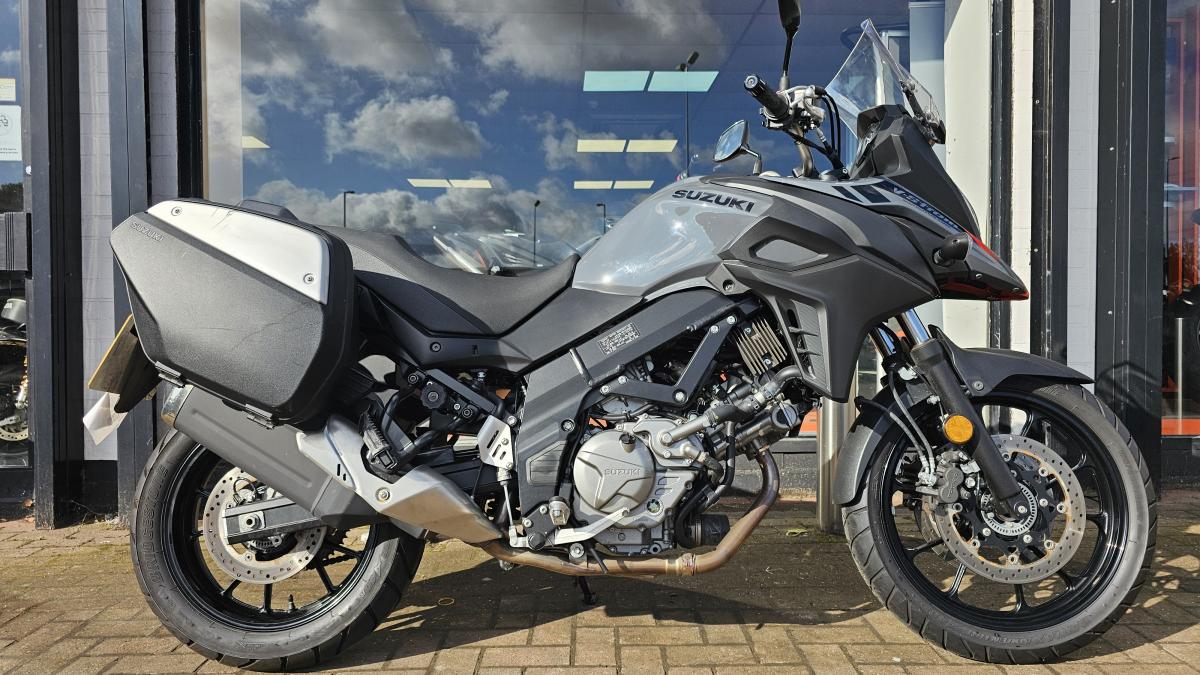 SUZUKI DL 650 AM4