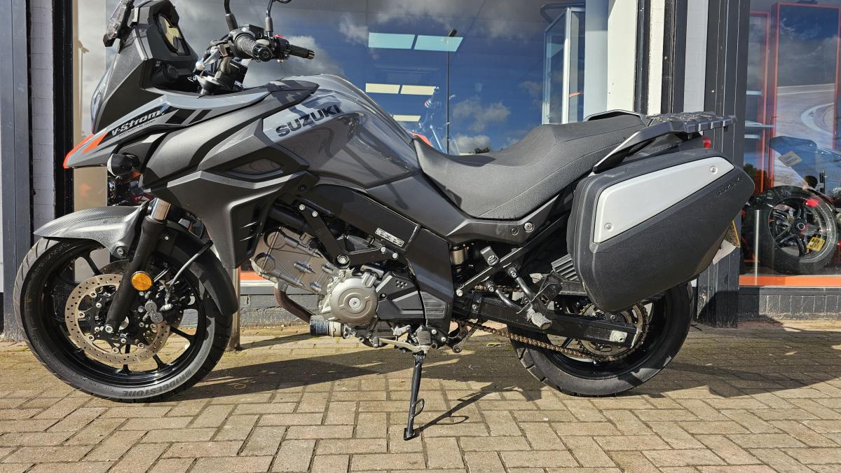 SUZUKI DL 650 AM4